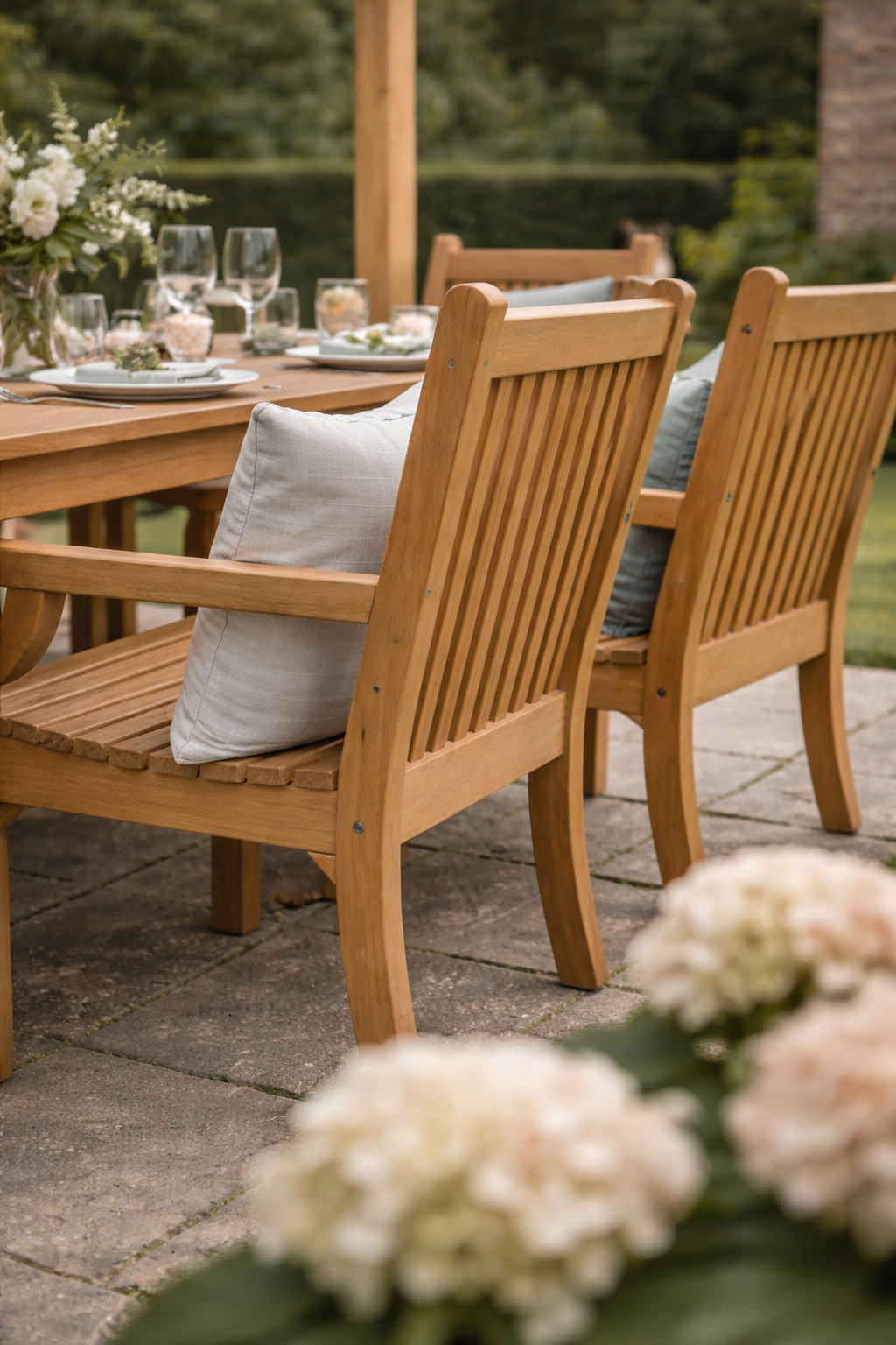 Winawood Sandwick Rectangular Dining Set with Armchair