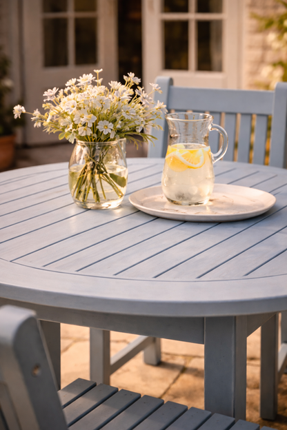 Winawood Sandwick Round Dining Set