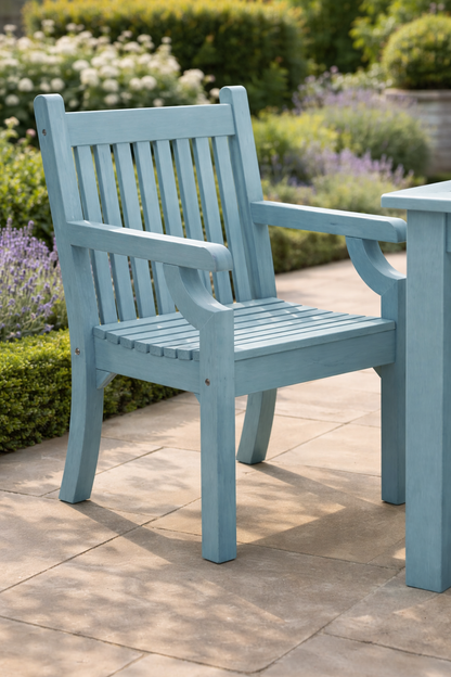 Winawood Sandwick Square Dining Set