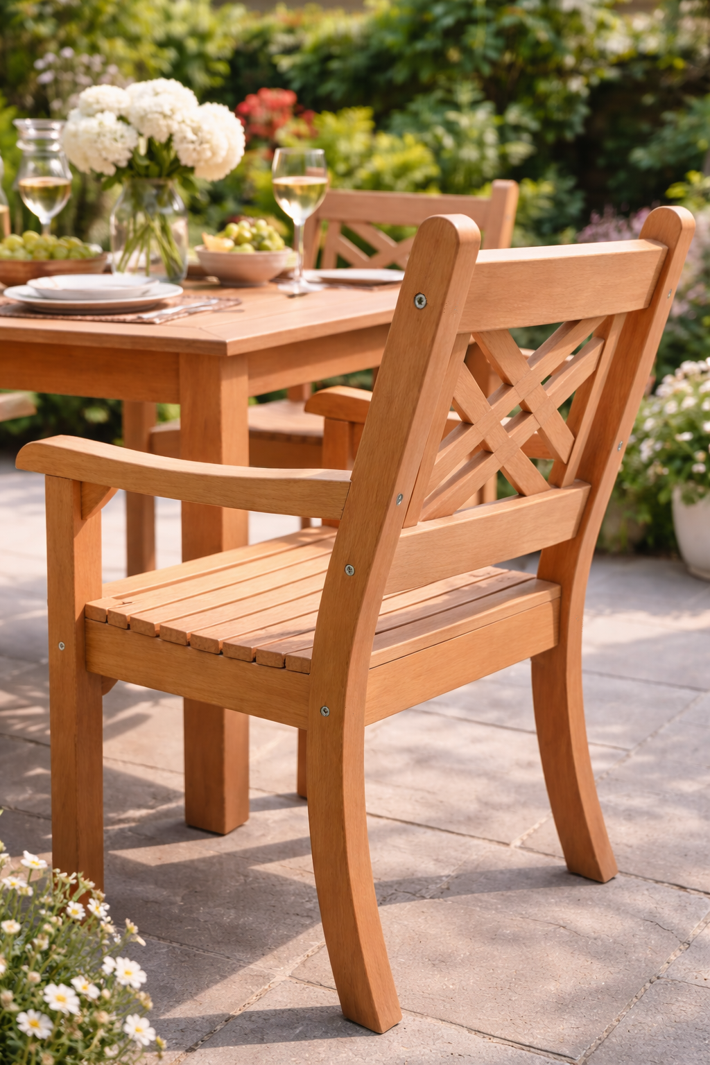 Winawood Speyside Square Dining Set