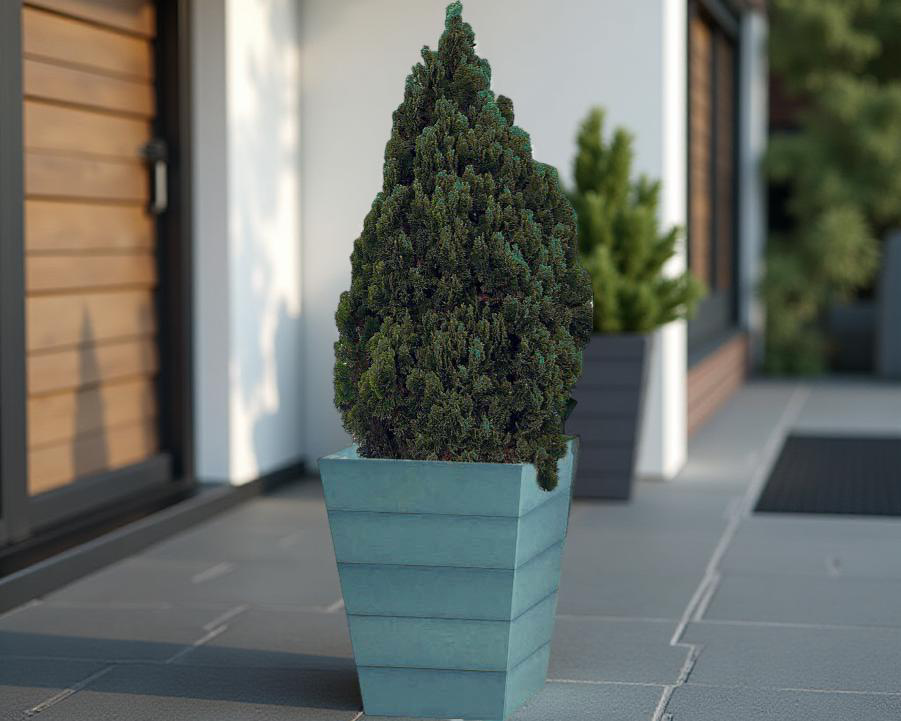 Large Winawood Planter
