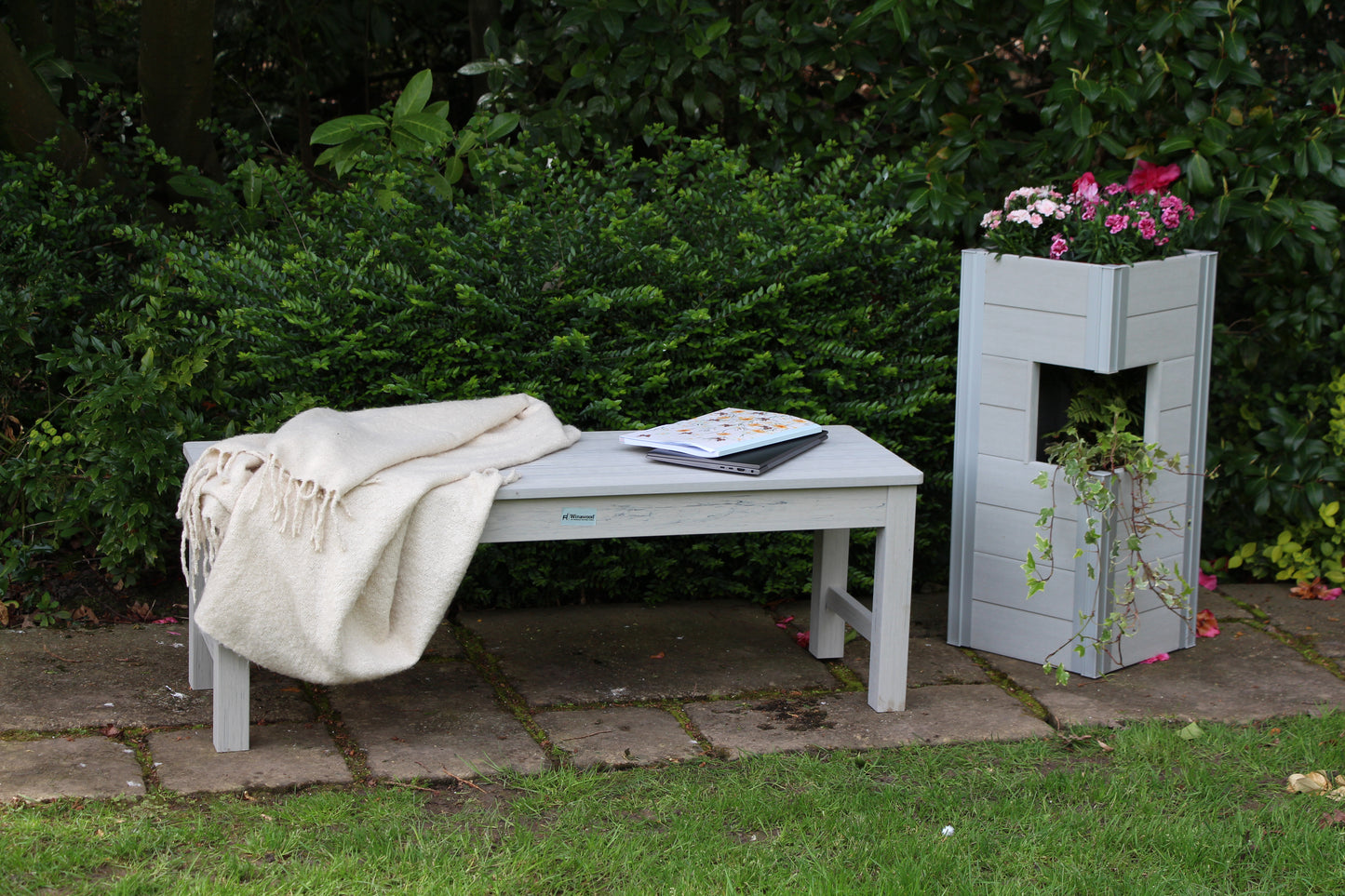 Winawood Wood Effect Pillar Planter