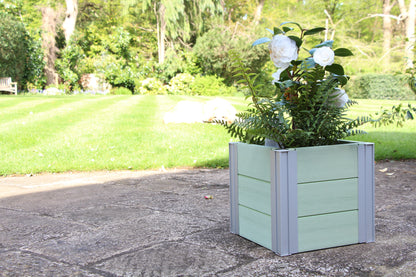 Winawood Wood Effect Small Cube Planter